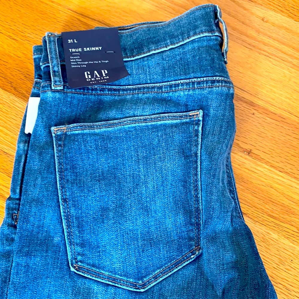 Gap True Skinny Jeans (NWT)
